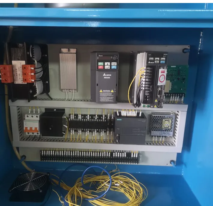 How Does a Cable Rewinding Machine Handle Different Insulation Materials?