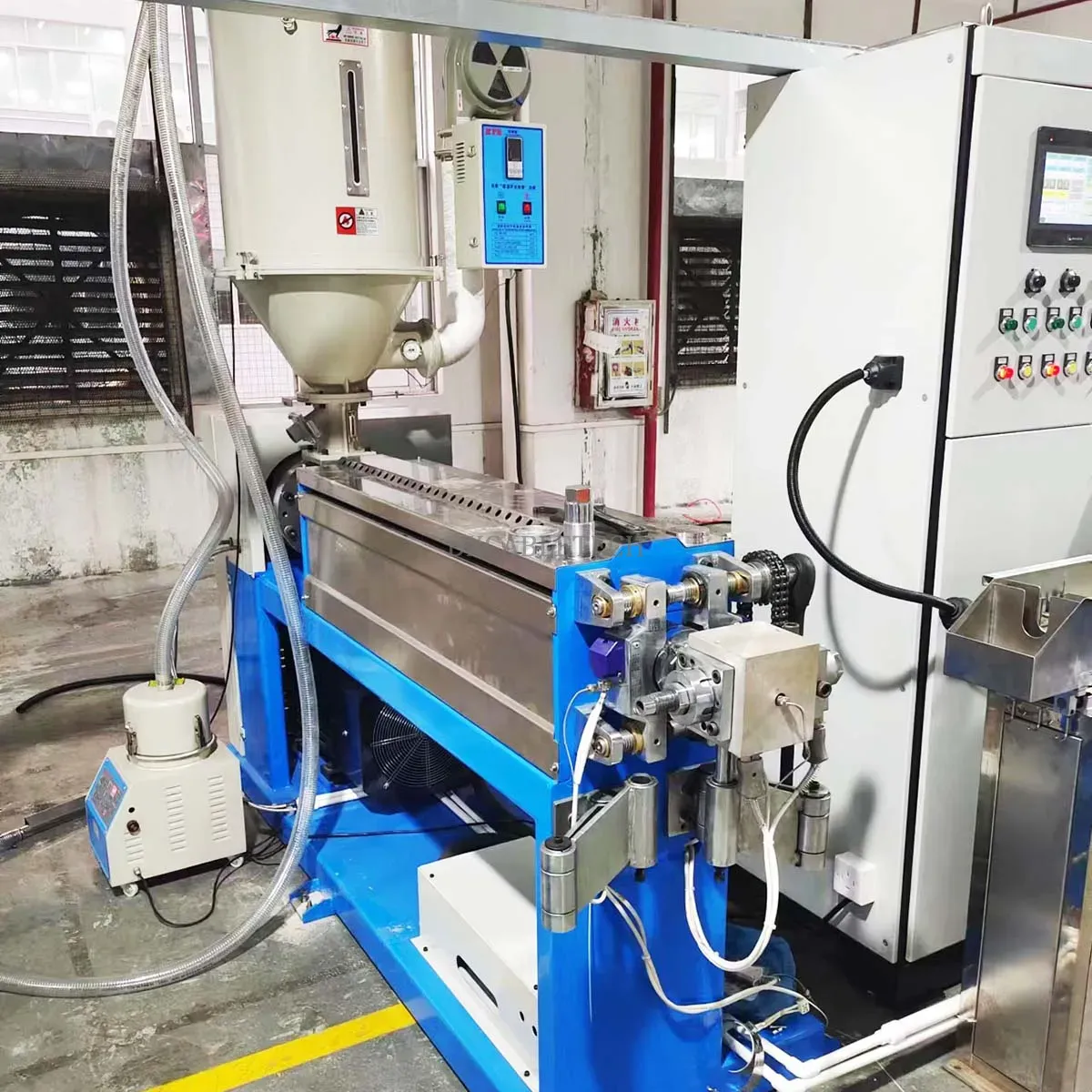 How a Cable Extrusion Equipment Line Works