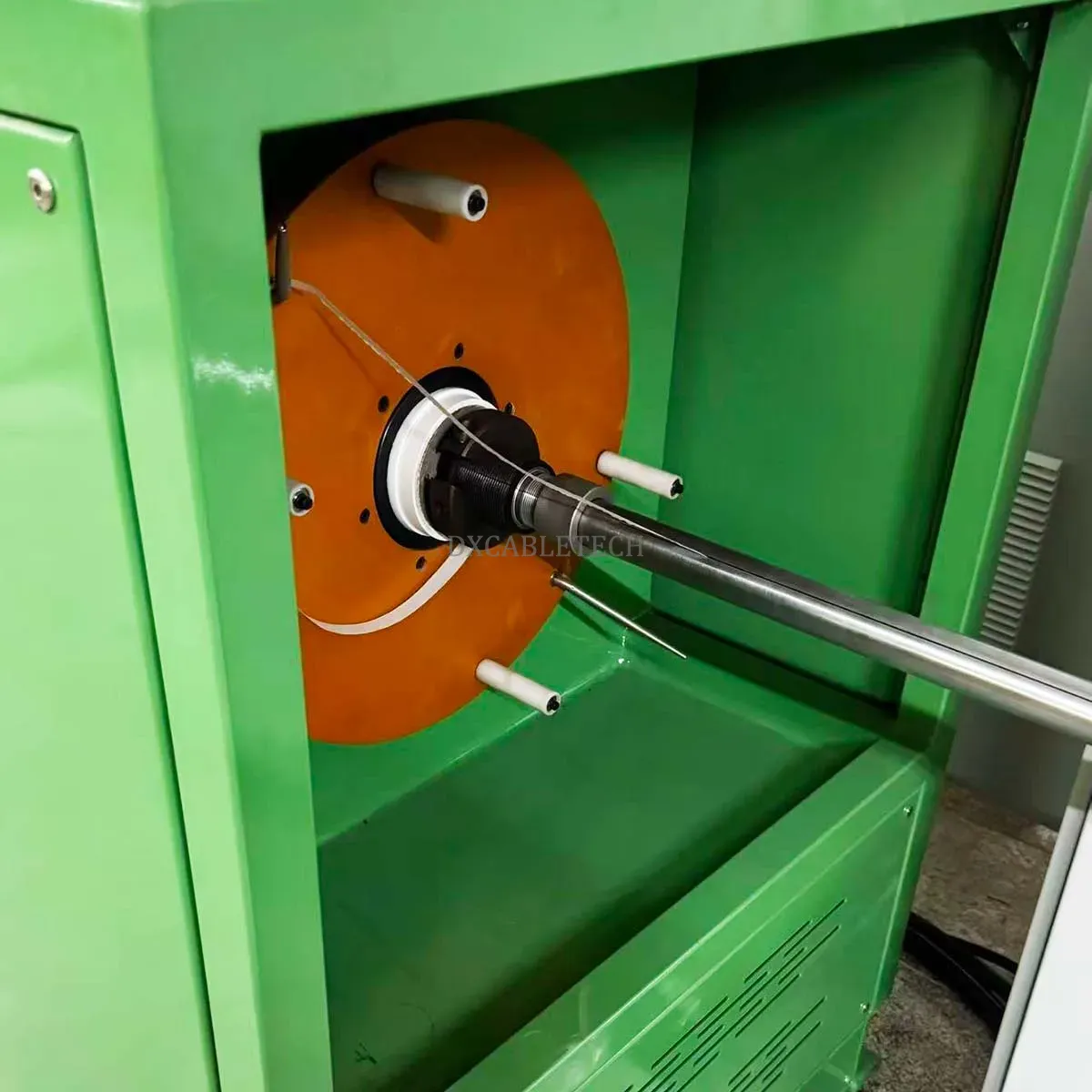 What is the speed of a cable tape machine?