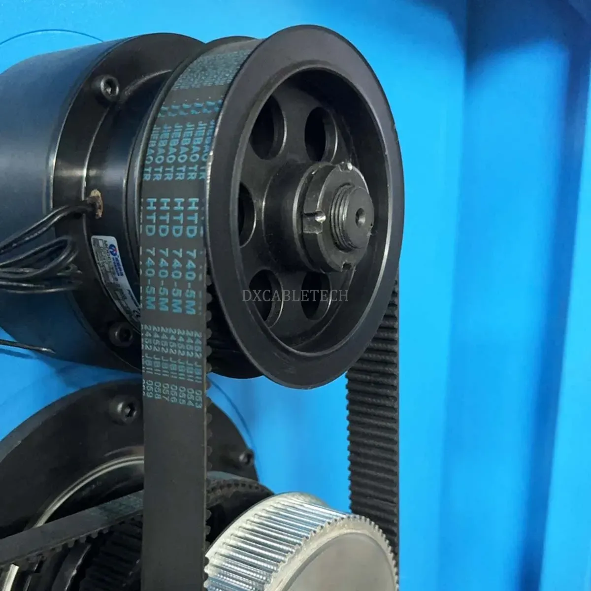 Как выбрать между однослойной и многослойной кабельной лентой第[1]张