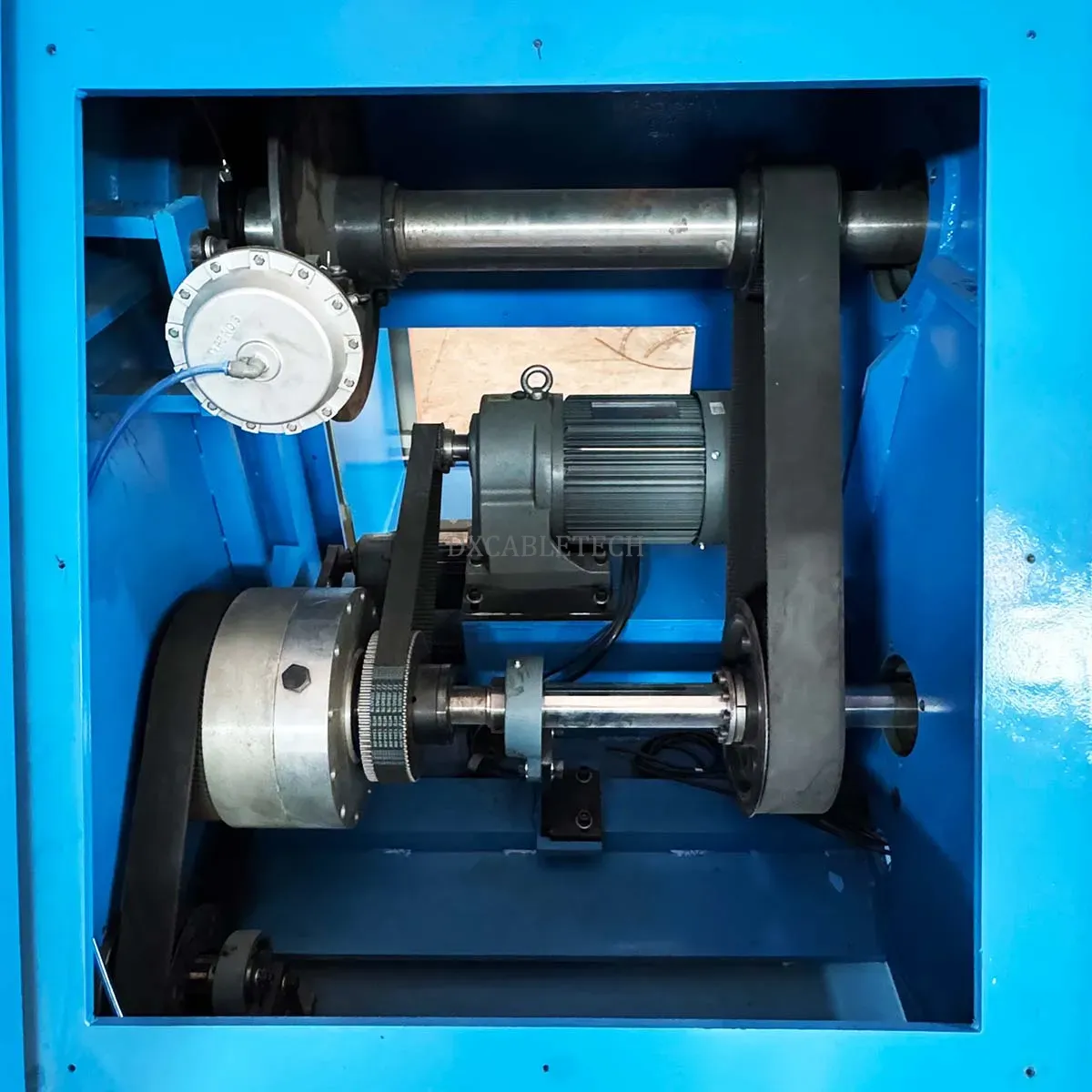 Cách khắc phục sự cố dao động điện áp của máy làm cáp